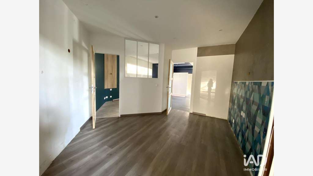 Vente local commercial spacieux à Breuillet