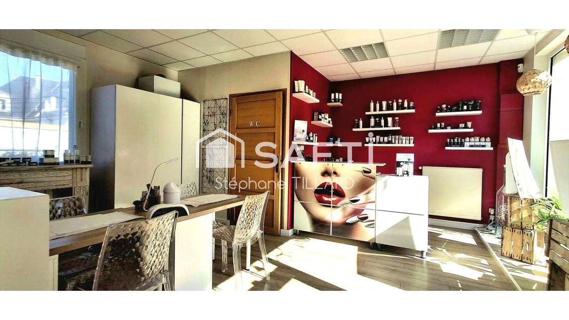 Vente locaux en plein coeur de ville proche Caen