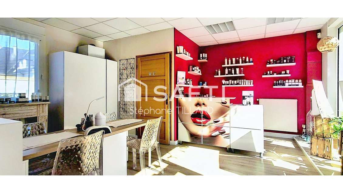 Vente locaux en plein coeur de ville proche Caen