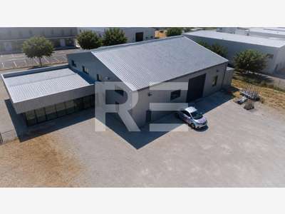 Vente hangar professionnel 500m² à Calvisson