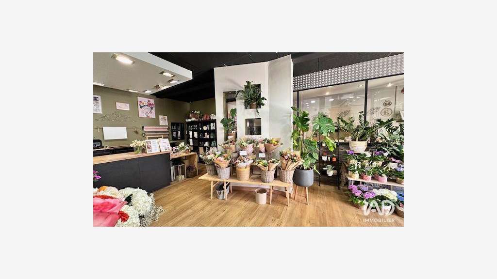Vente boutique de charme 75m² à Castries