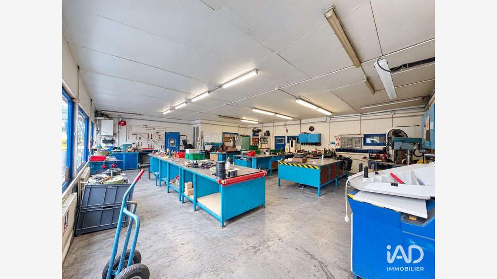 Vente atelier bureaux 442m² + mezzanine à Crolles