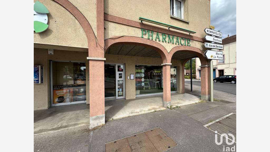 Vente local commerce 288m² à Étival-Clairefontaine