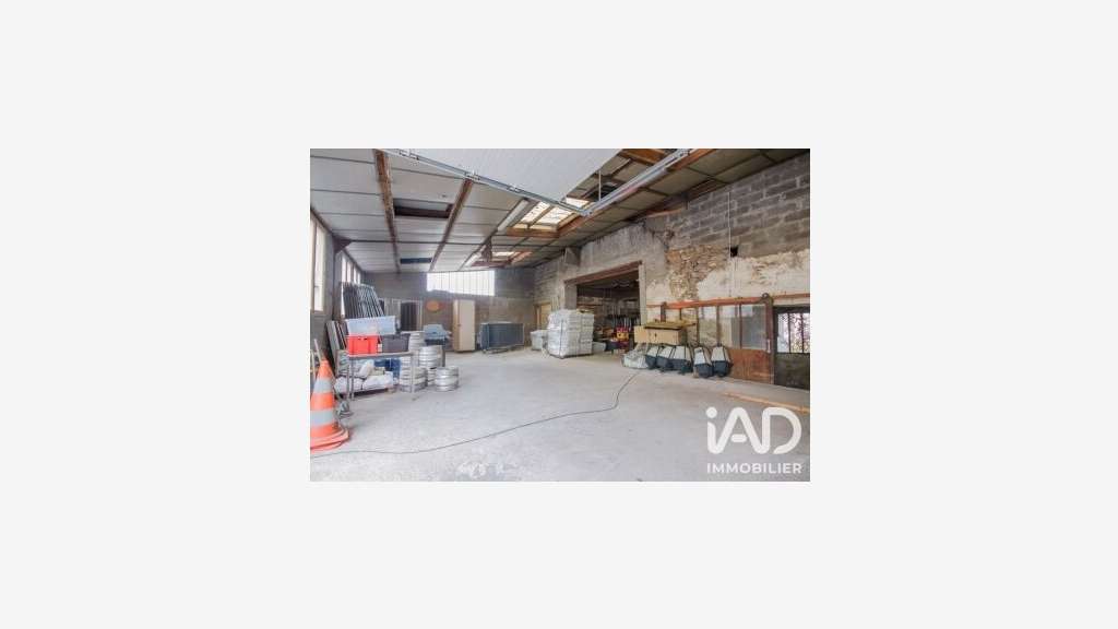 Vente local d'activité 170m² à Guitrancourt centre
