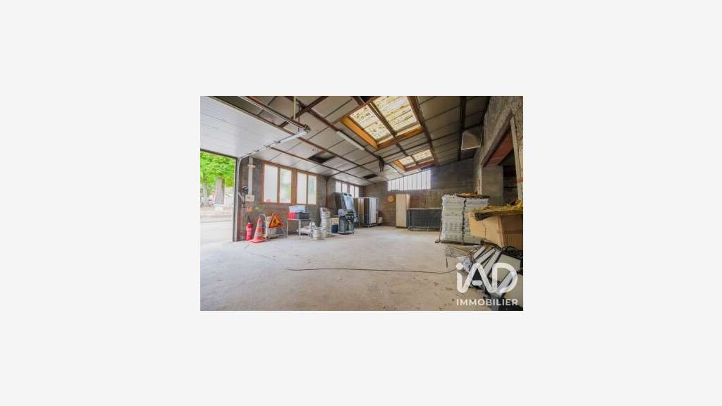 Vente local d'activité 170m² à Guitrancourt centre