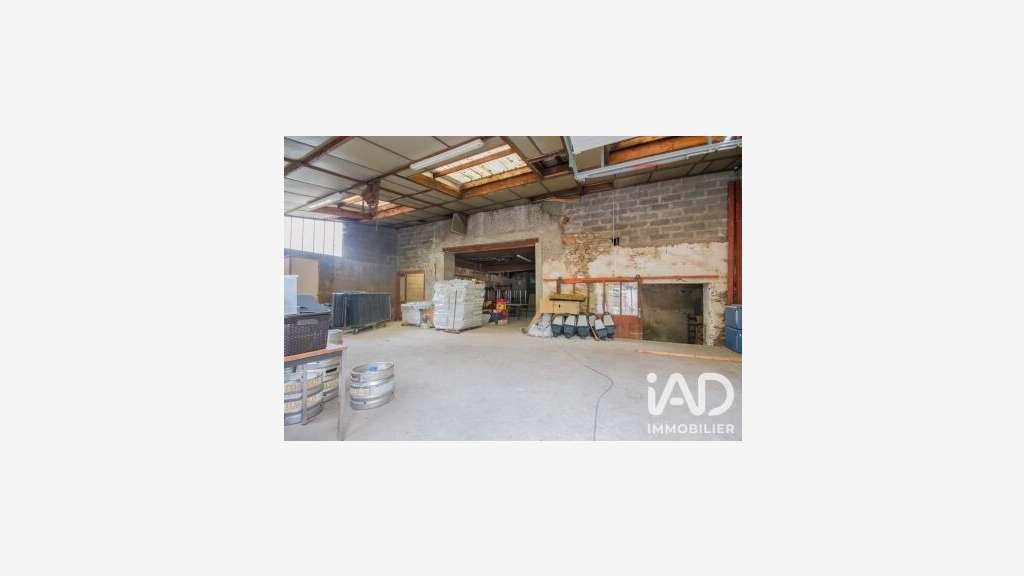 Vente local d'activité 170m² à Guitrancourt centre