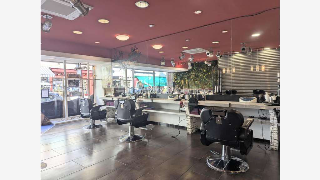 Vente local commercial coiffure à Lorient centre