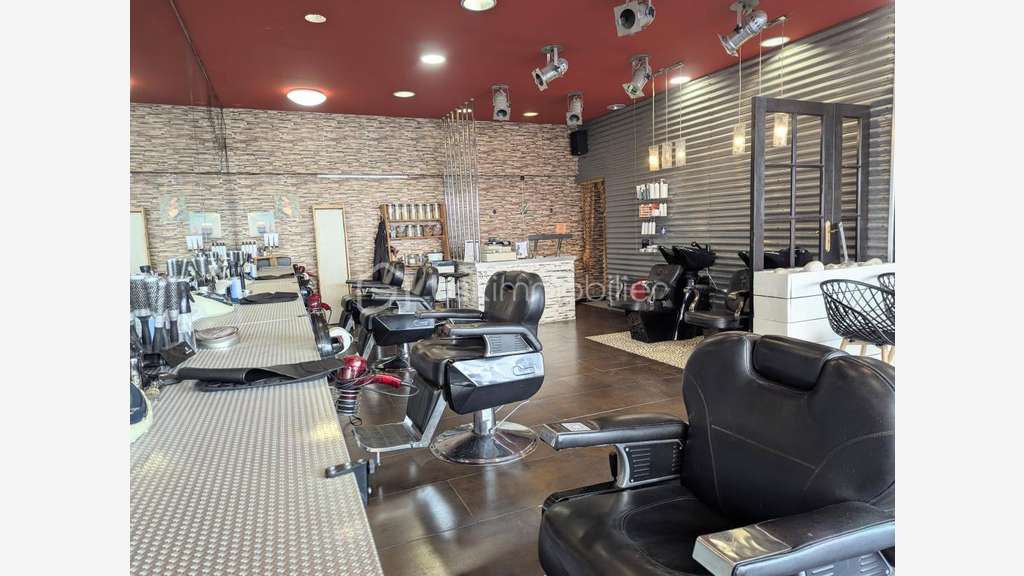 Vente local commercial coiffure à Lorient centre
