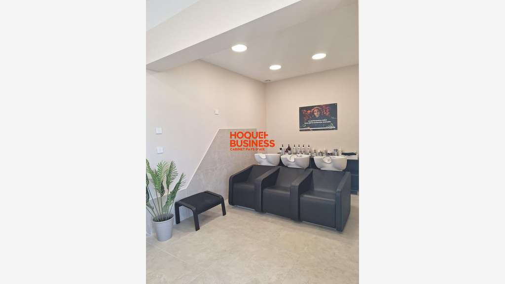 Droit au bail local 70m² empl premium à Venelles