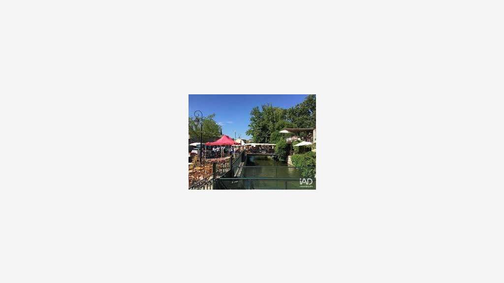 Vente local 135m² empl N°1 à L'Isle-sur-la-Sorgue