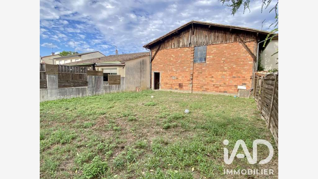 Vente Garage de 115 m² avec jardin à Libourne