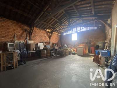 Vente Garage de 115 m² avec jardin à Libourne