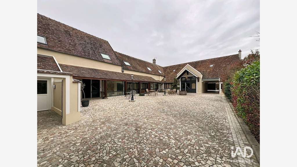 Vente beau domaine à Moissy-Cramayel