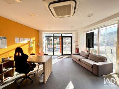 Vente beau local 40m² à Moissy-Cramayel