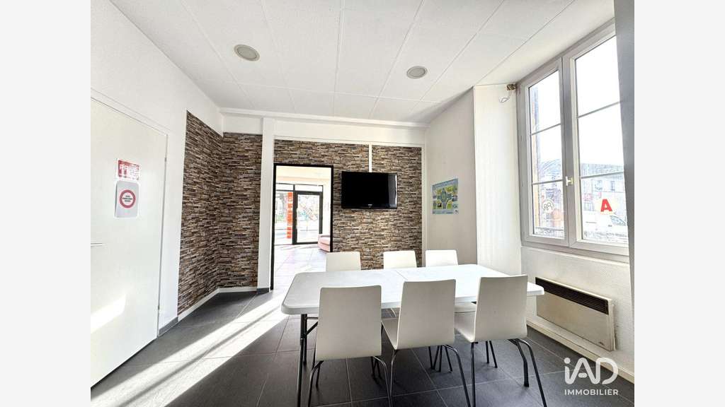 Vente beau local 40m² à Moissy-Cramayel