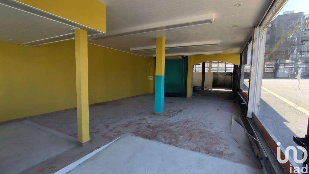 Vente spacieux local 171m² à Mourenx centre