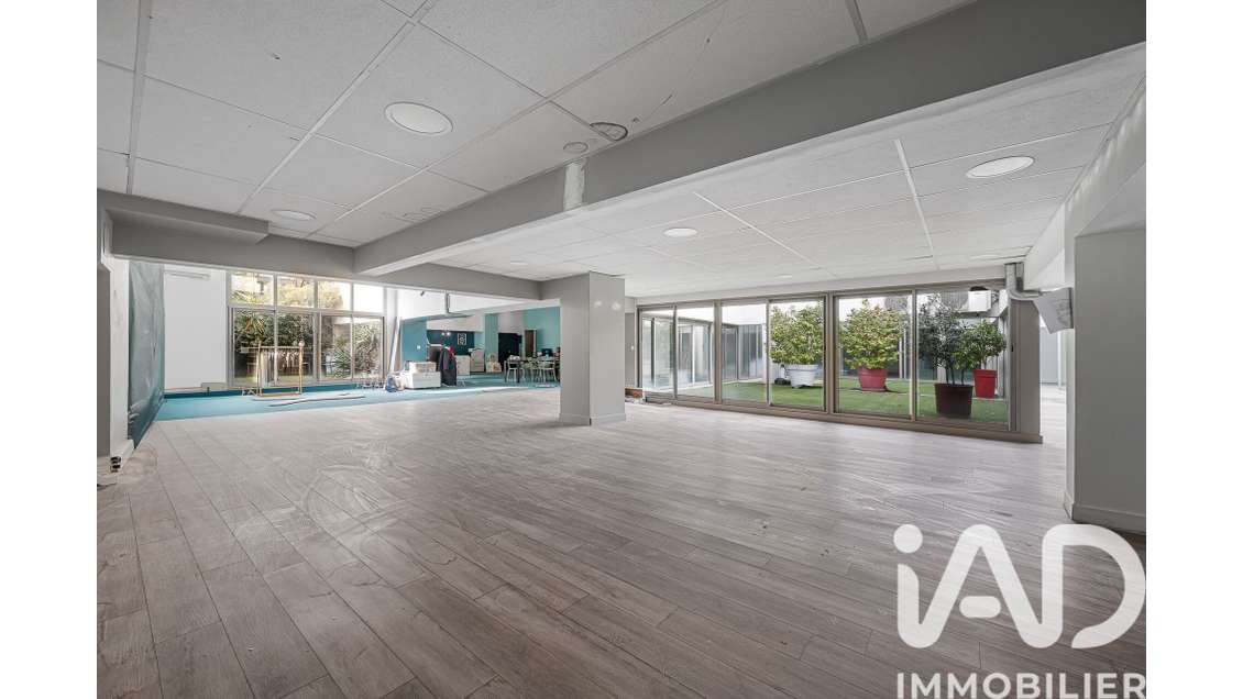 AV loft 400m² terrasse Paris 9  emplacement strat