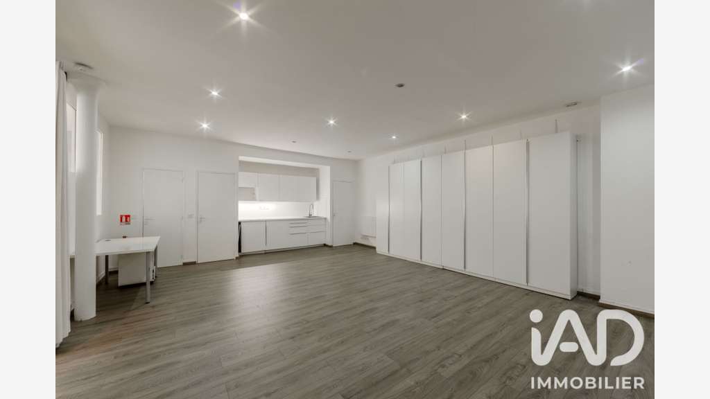 Vente atelier 64m² sur cour à Paris