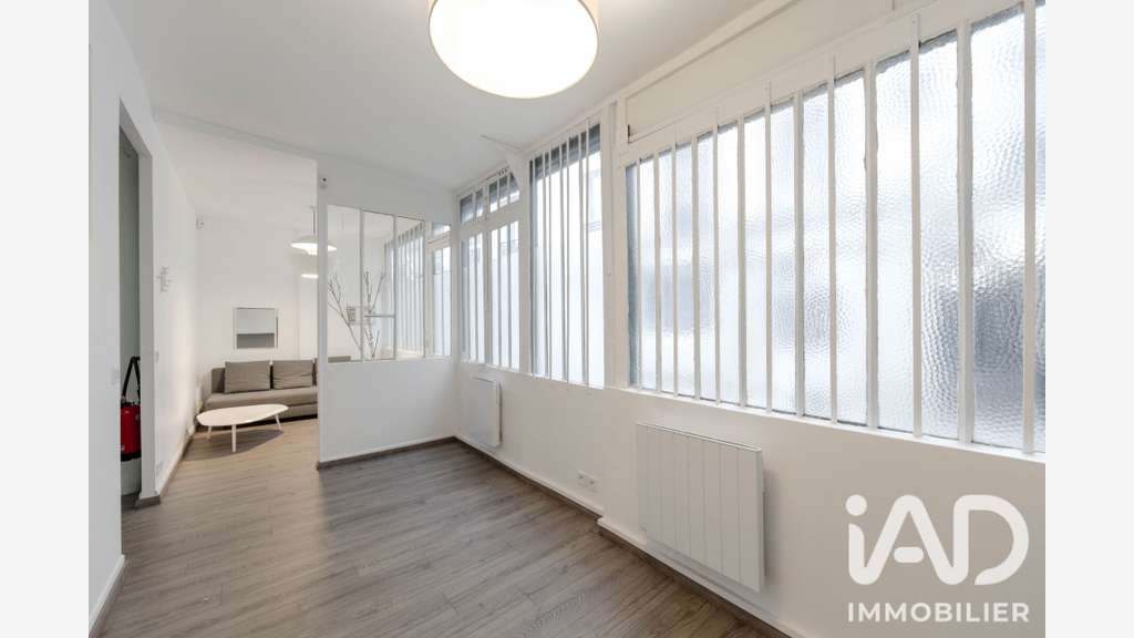 Vente atelier 64m² sur cour à Paris