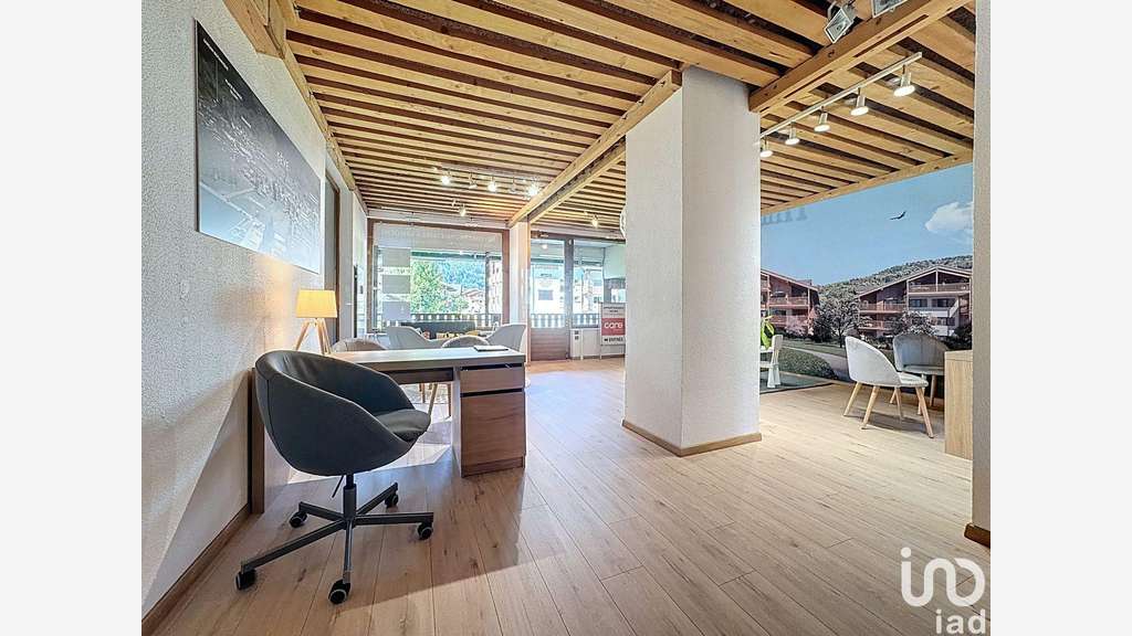 AV local commercial 57m² empl stratégique Samoëns