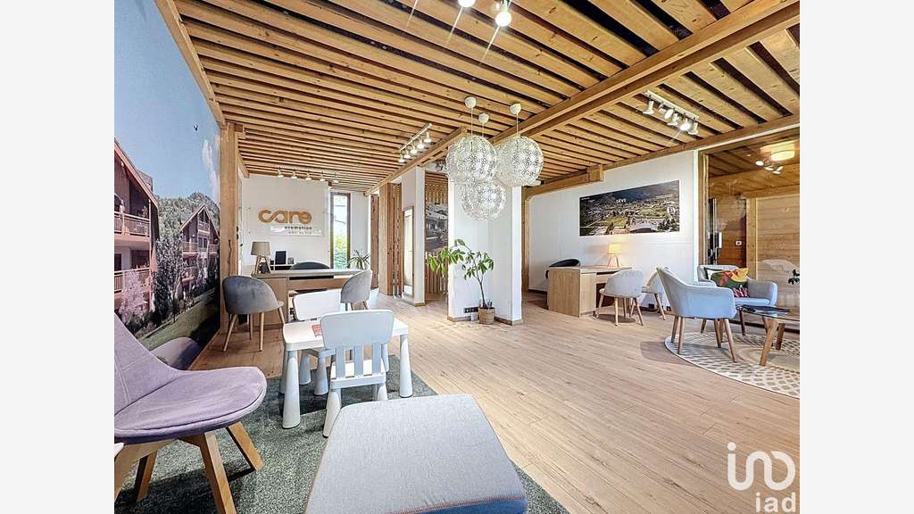 AV local commercial 57m² empl stratégique Samoëns