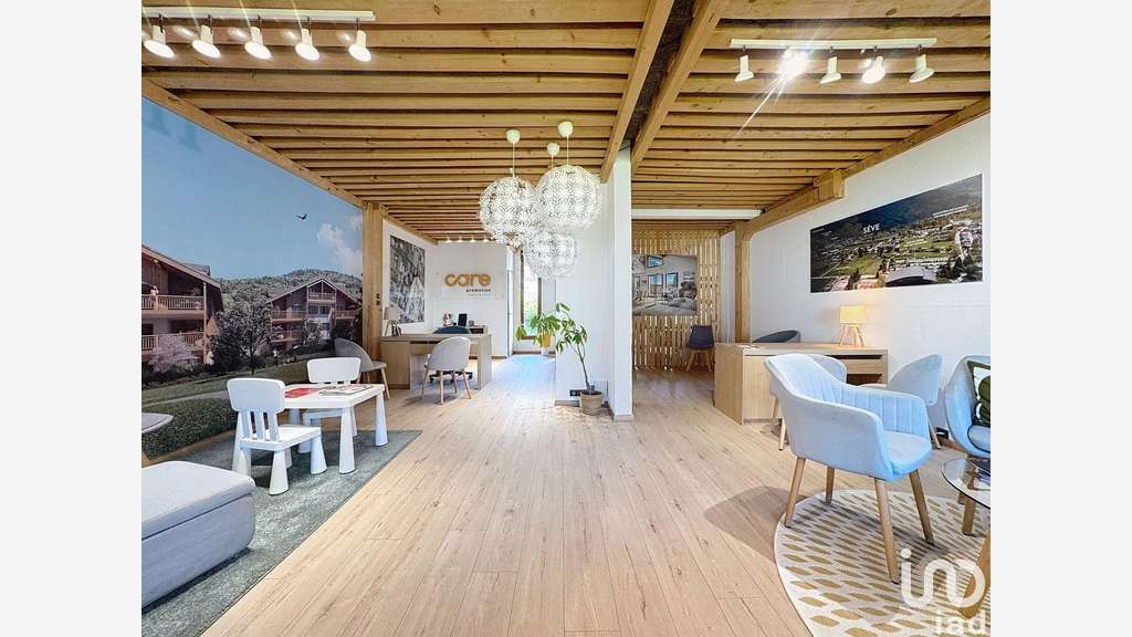 AV local commercial 57m² empl stratégique Samoëns