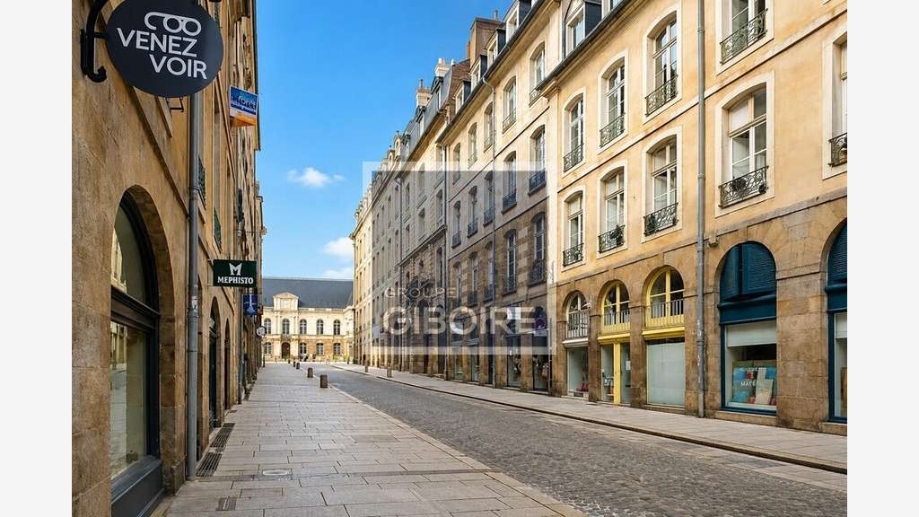 Vente local professionnel 78m² à Rennes République