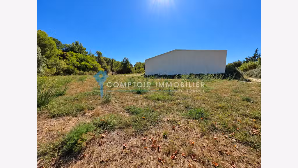 Hangar 660m² à vendre secteur Pic Saint-Loup 