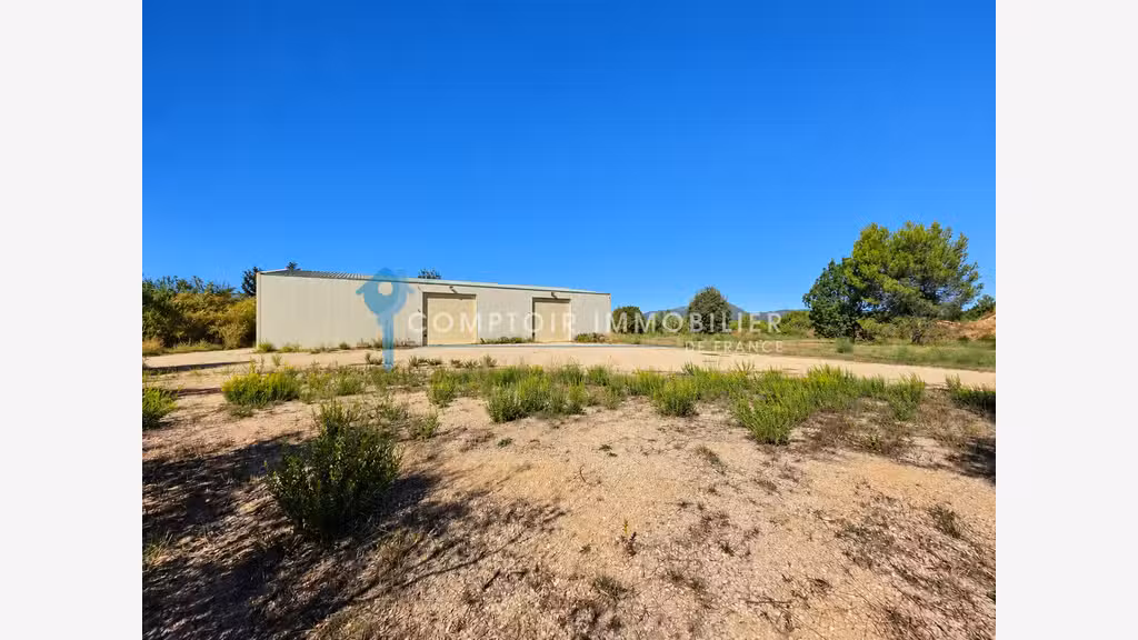 Hangar 660m² à vendre secteur Pic Saint-Loup 