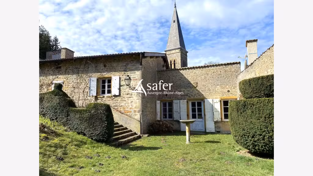 AV Château d'exception avec activité econimique 69