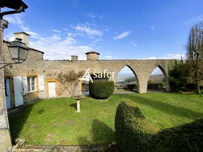 AV Château d'exception avec activité econimique 69