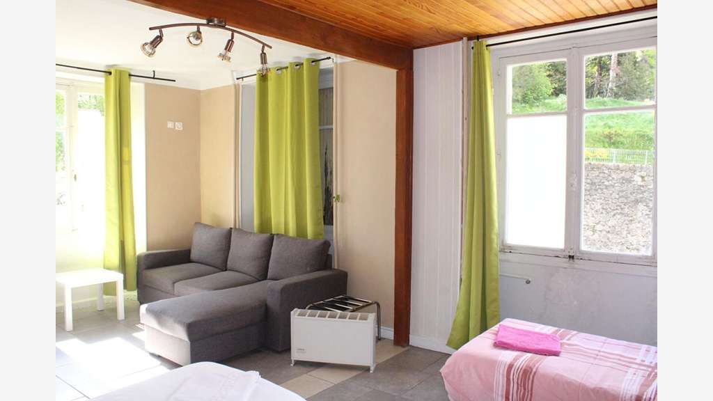 Vente ancien hôtel de 700m² à Langogne