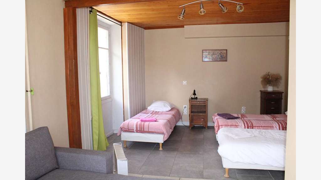 Vente ancien hôtel de 700m² à Langogne