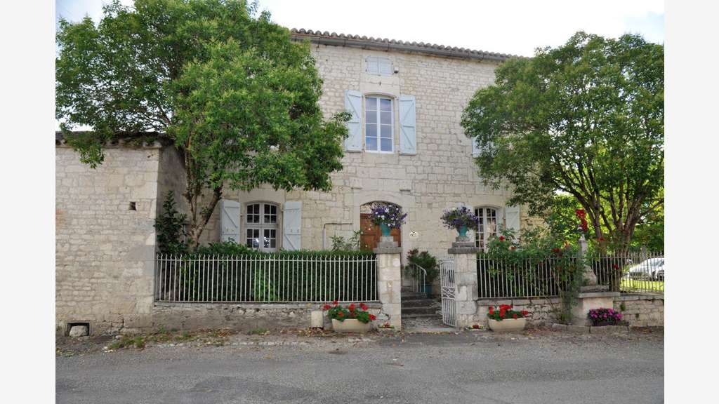 Vente grande propriété gite 405m² à Montdoumerc