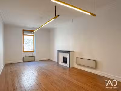 Vente immeuble à rénover en centre-ville à Viviers