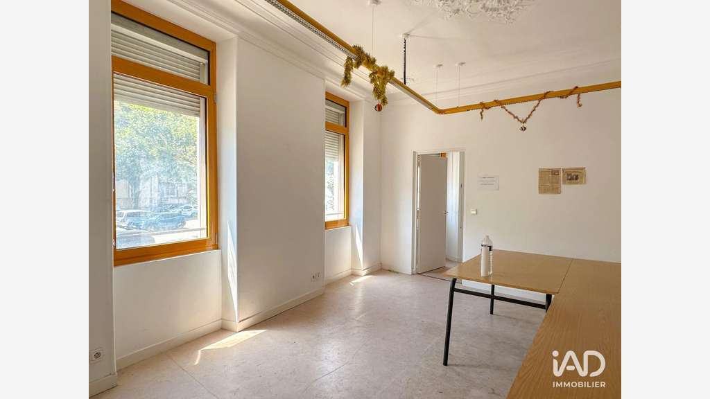 Vente immeuble à rénover en centre-ville à Viviers