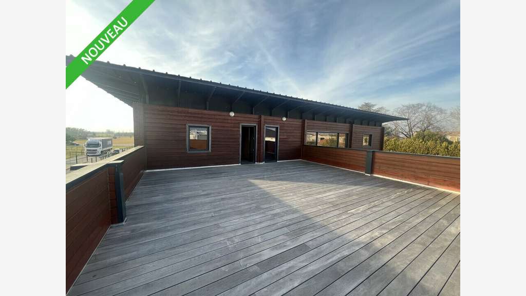 Immeuble de bureaux à vendre à Montélier