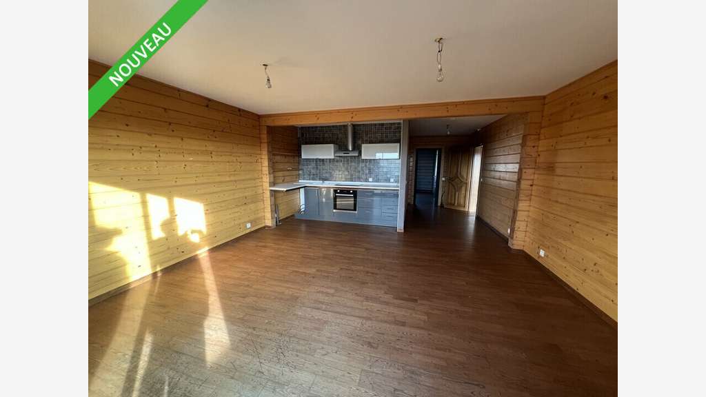 Immeuble de bureaux à vendre à Montélier