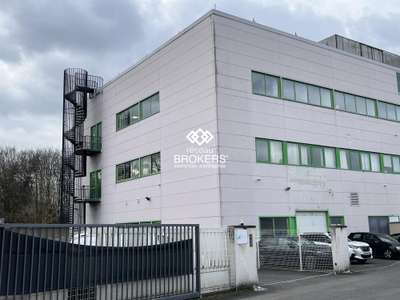 Vente immeuble de bureaux et entrepôts à Savigny