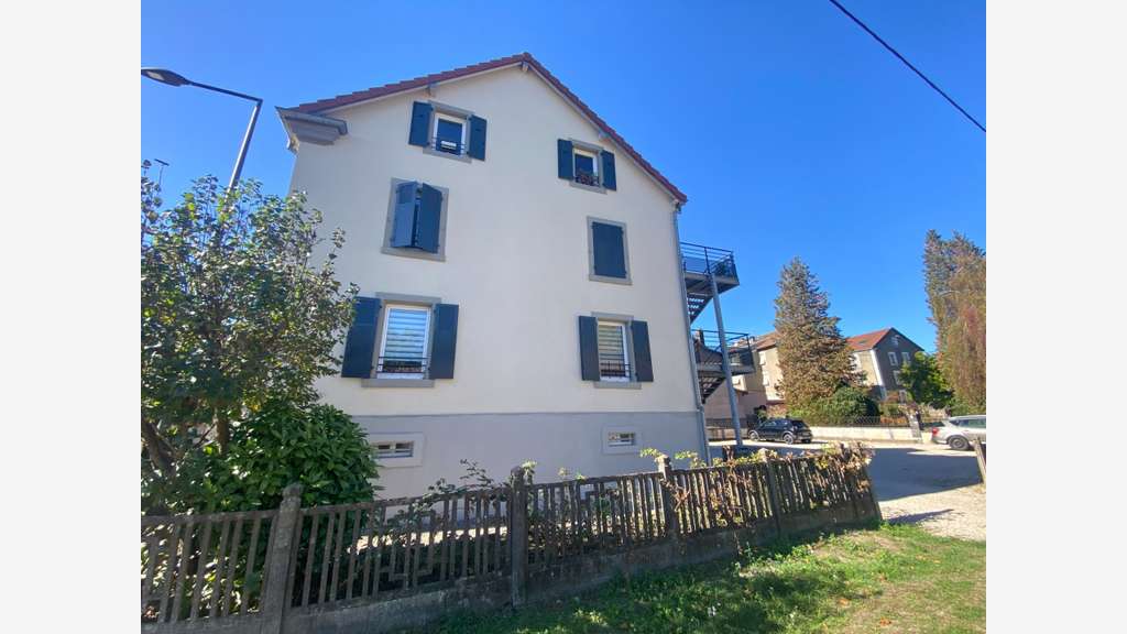 Immeuble de 280m² à vendre proche de Belfort (90)