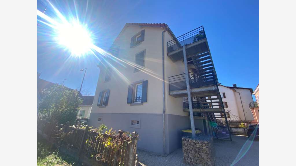 Immeuble de 280m² à vendre proche de Belfort (90)