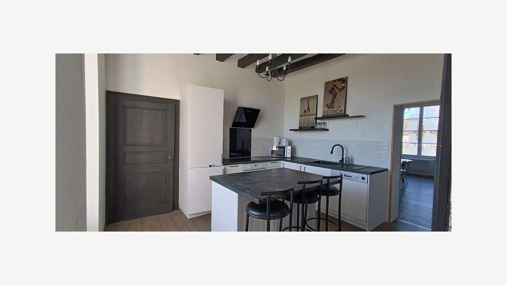Maison de Maître rénovée 180m² à vendre à Breil