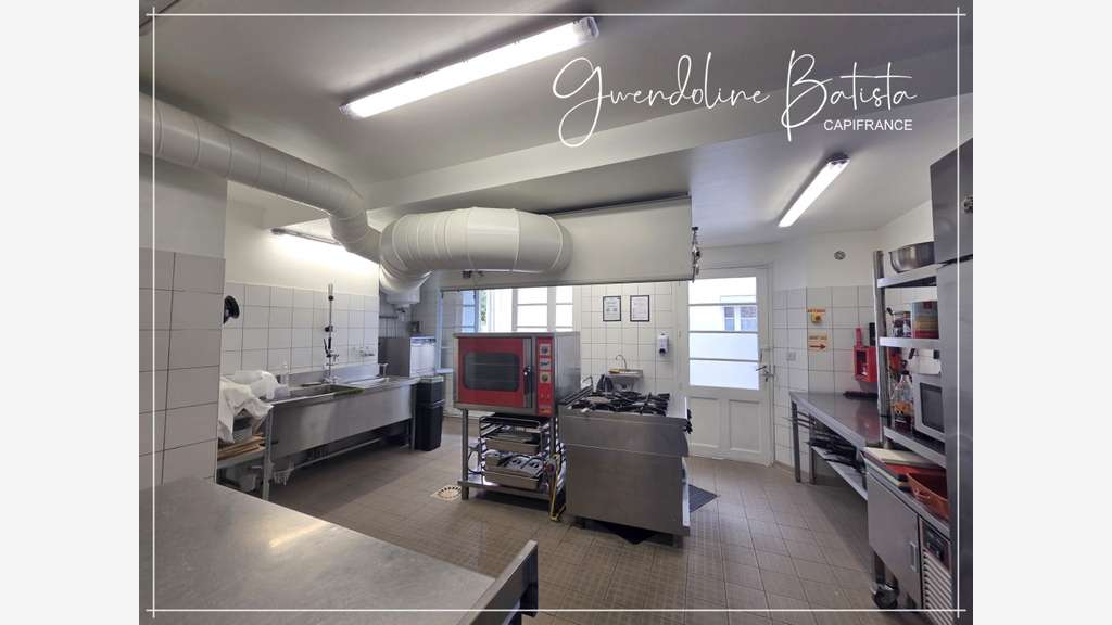 Immeuble de caractère 190m² avec local commercial 