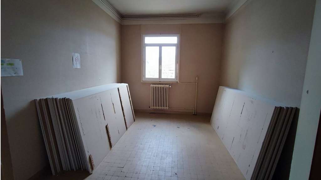 Vente Immeuble La Poste de 470m² à Decazeville