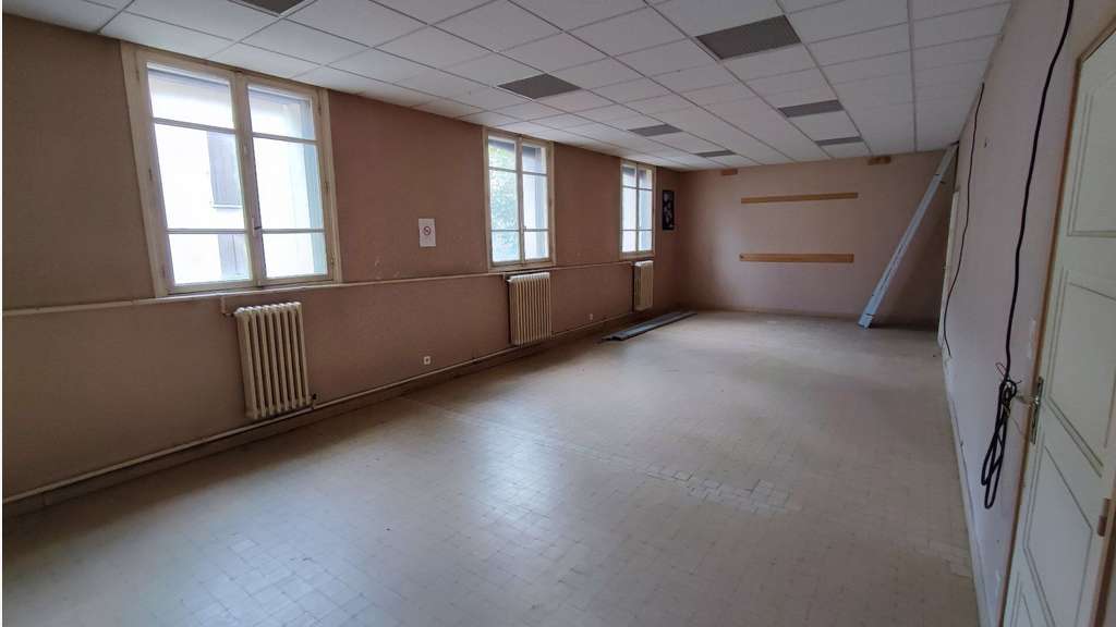 Vente Immeuble La Poste de 470m² à Decazeville