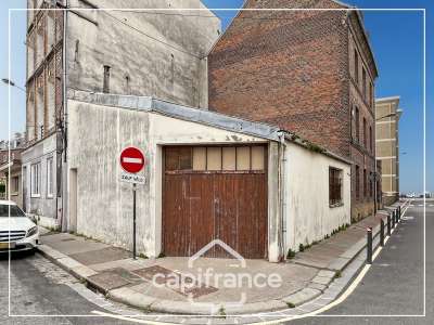 Bâtiment à usage de garage à Dieppe centre