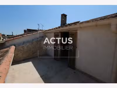 Immeuble de rapport en plein centre de Tarascon