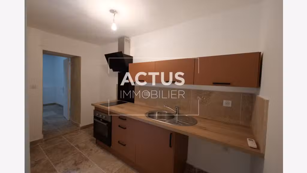 Immeuble de rapport en plein centre de Tarascon
