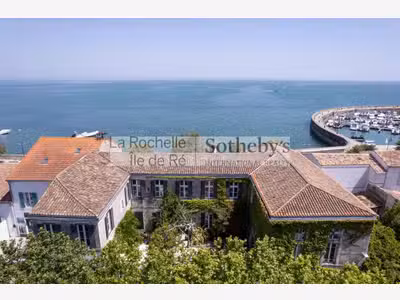 Vente ensemble commercial Île de Ré – La Flotte 