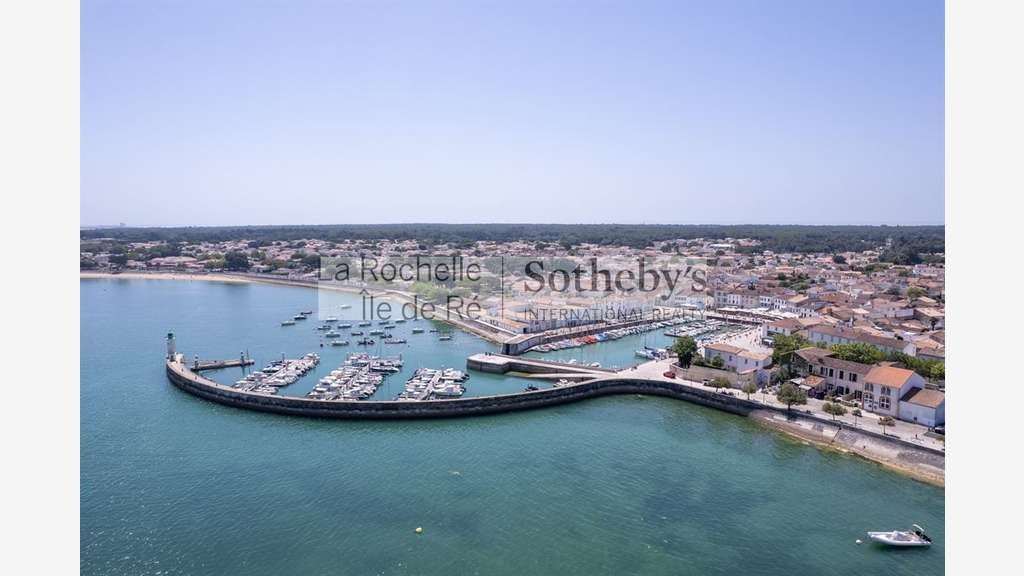 Île de Ré – La Flotte - Ensemble commercial d’e
